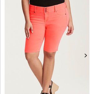 Torrid 12 Bermuda Jegging Shorts